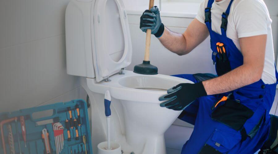 Expert burst pipe repair services in New Market, IN